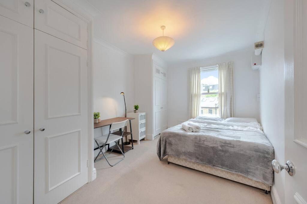 Cosy 2 Bed In Kensington Olympia Apartment London Bagian luar foto