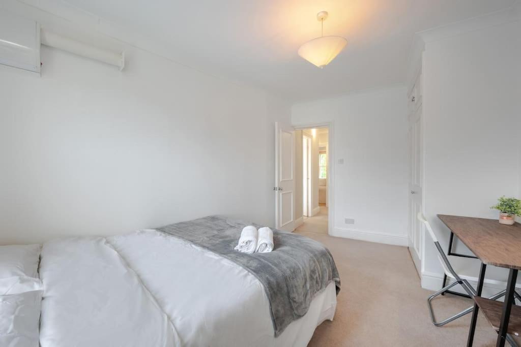 Cosy 2 Bed In Kensington Olympia Apartment London Bagian luar foto